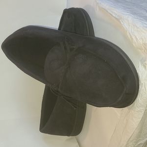 Cozy Mountain Men's Microsuede Size 15-16 Moccasins in Black